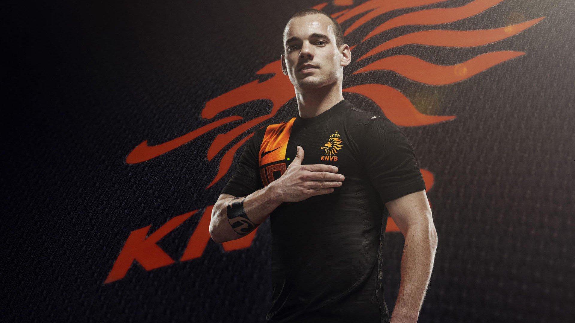 新生代崛起！王大雷寄语年轻球员，中国足球的未来在你们脚下